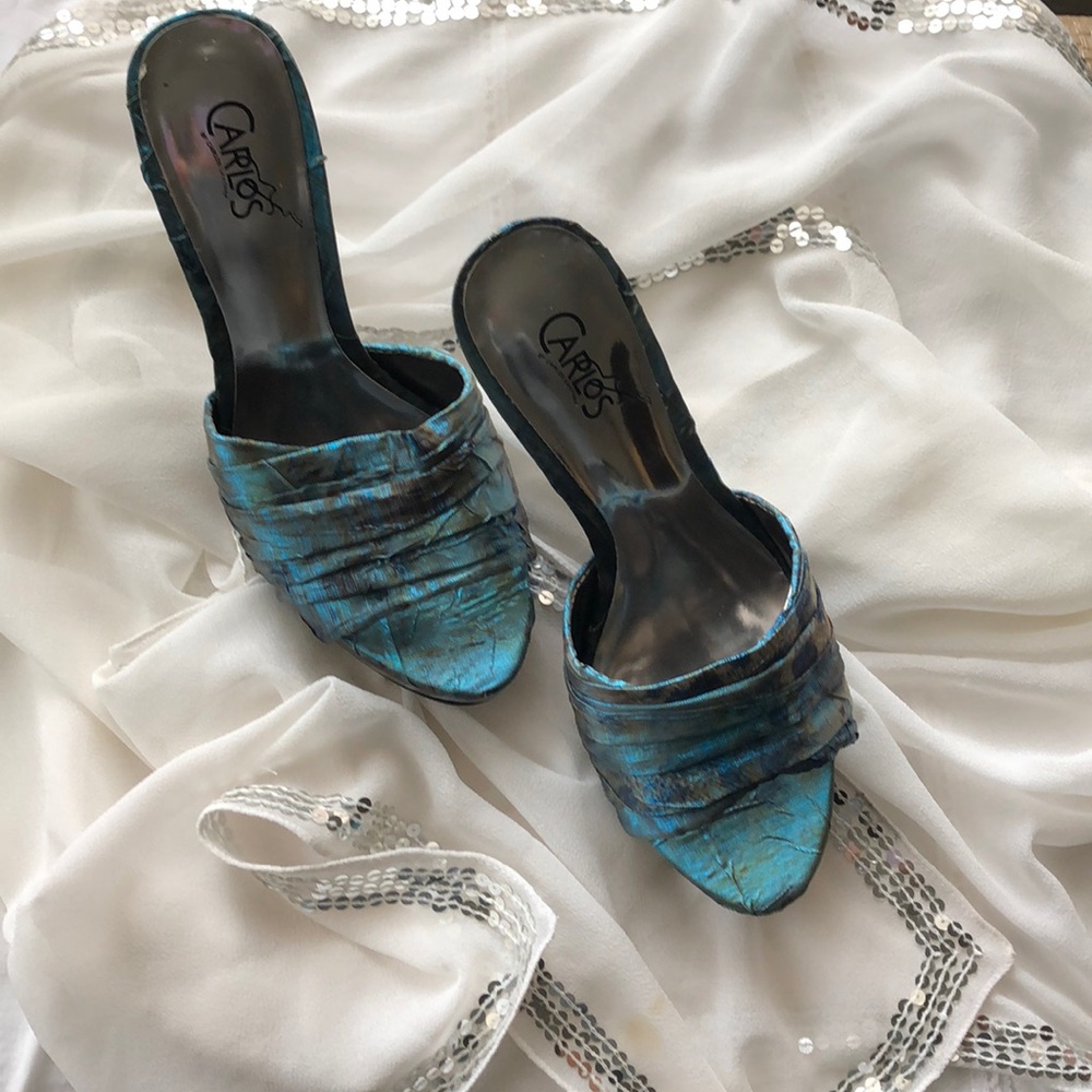 Size 6 CARLOS SNTANA teal slip on 5” heels